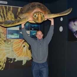 Парень, ищу молоденькую студентку для приятных встреч, приоритет - минет Парень, ищу молоденькую студентку для приятных встреч, приоритет - минет